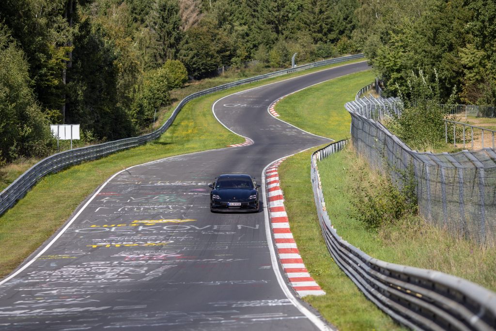 The fastest electric car from Zuffenhausen 5