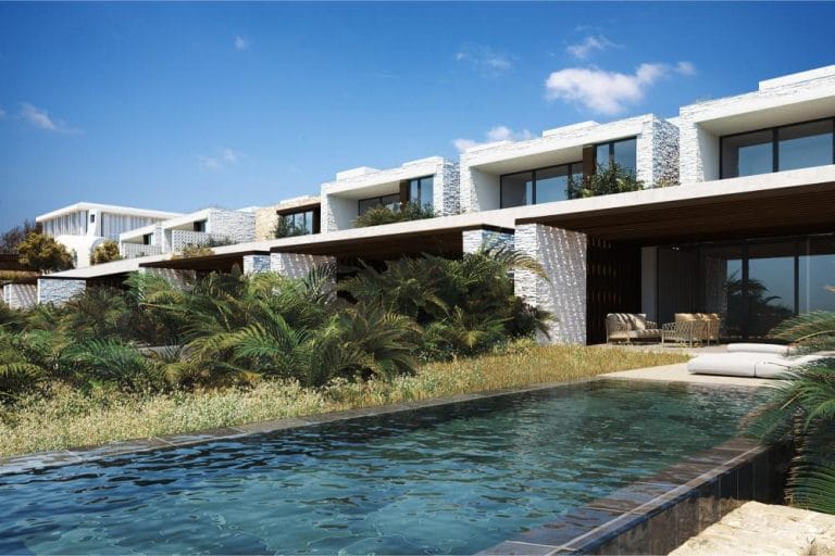 Odera Tinos anoikgei to proto polyteles ksenodoxeio