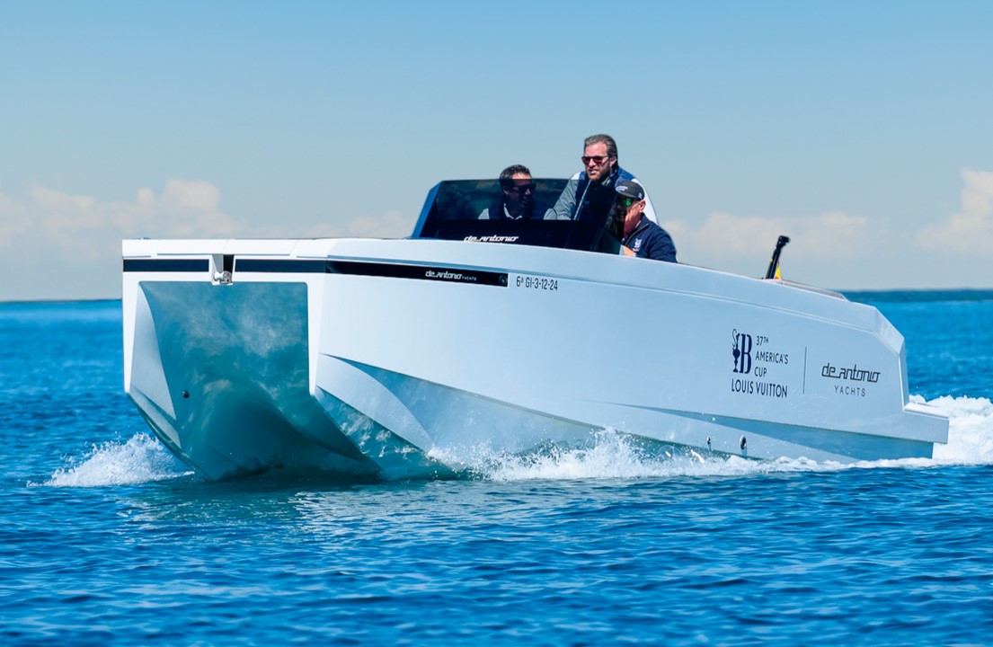 De Antonio Yachts E23 5