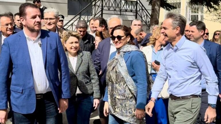 Στα Καλάβρυτα ο Κυριάκος Μητσοτάκης με την Όλγα Κεφαλογιάννη