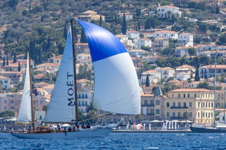 Spetses Classic Yacht Regatta 2024: Η Moët & Chandon Χρυσός Χορηγός