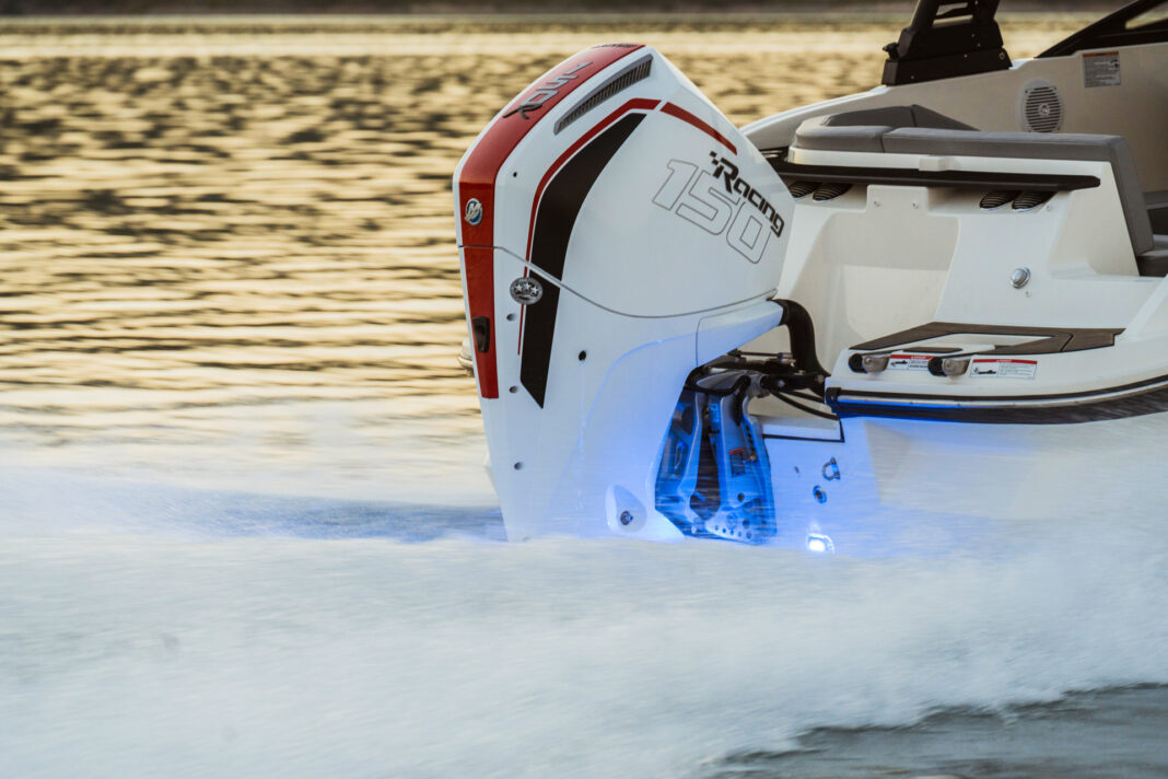 Mercury Marine: Νέοι εξωλέμβιοι κινητήρες V6 150R/200R στο Cannes Yachting Festival 2024