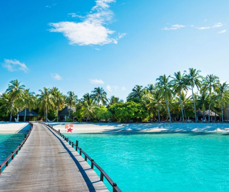 5 Προορισμοί για όσους αγαπούν τη Θάλασσα