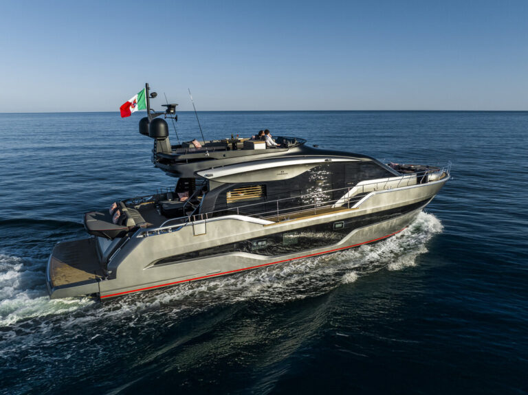 Christian Grande reinvents the flybridge concept with the Cranchi Sessantasette 67 Corsa