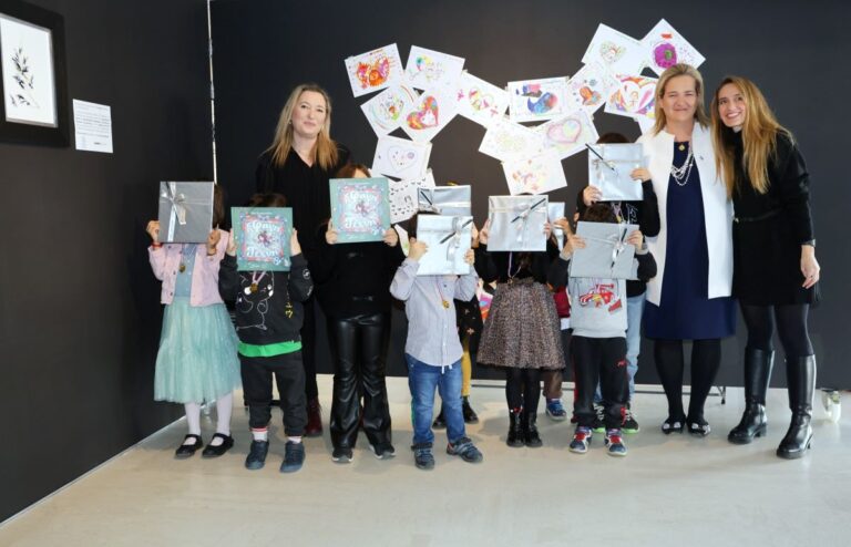 Sianti Gallery: Μια καρδιά γεμάτη ΑΓΑΠΗ