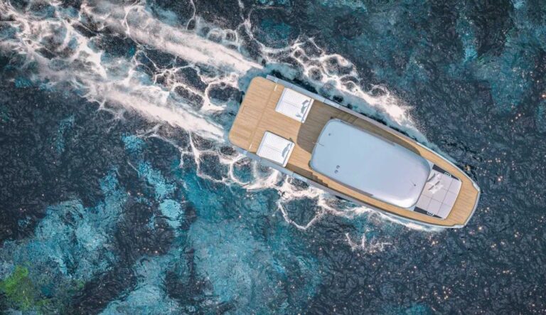 ULTIMA 55: A Showstopping World Premiere