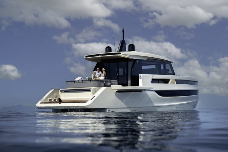 Invictus ST550: The new flagship