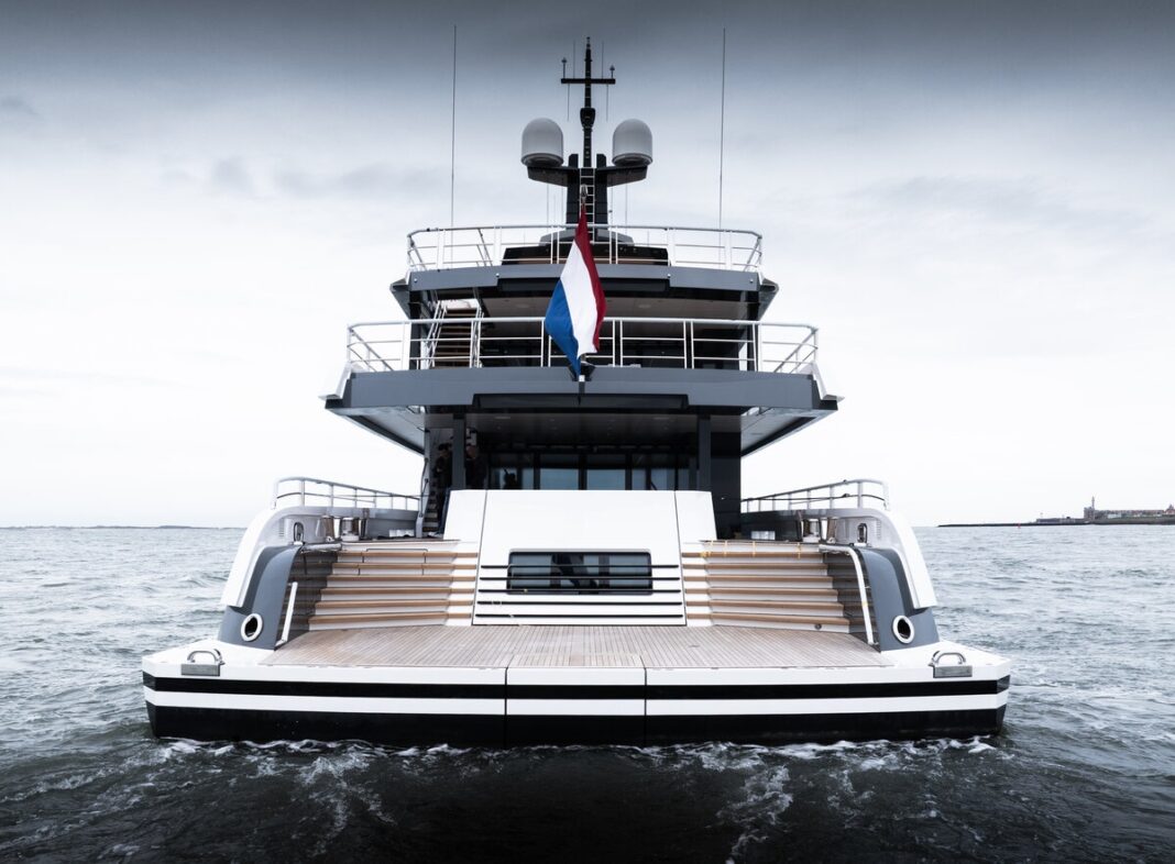 Amels 6007 sets sail for open waters for the first time