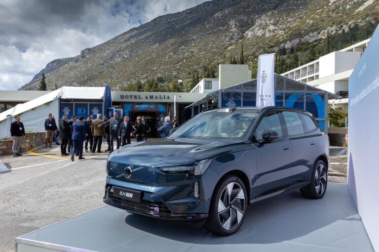 Η Volvo Car Hellas συμμετείχε στο φετινό Delphi Economic Forum Χ
