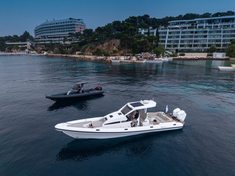 RIBCO MARINE World Premiere: New Venom 40 SC & 28 T Models Unveiled at Four Seasons Astir Palace