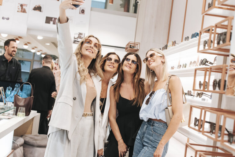 Kokkoris Optics x Linda Farrow: Μια βραδιά αφιερωμένη στην ιστορία του στυλ