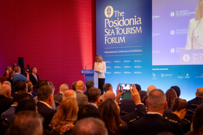 Το Posidonia Sea Tourism Forum 2025 ξεκίνησε δυναμικά στο Ηράκλειο καθώς ο κλάδος της κρουαζιέρας χαράζει βιώσιμη πορεία
