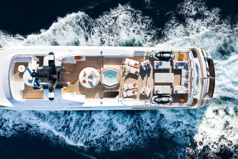 Benetti 52m SOLAFIDE, a “mission impossible” refit