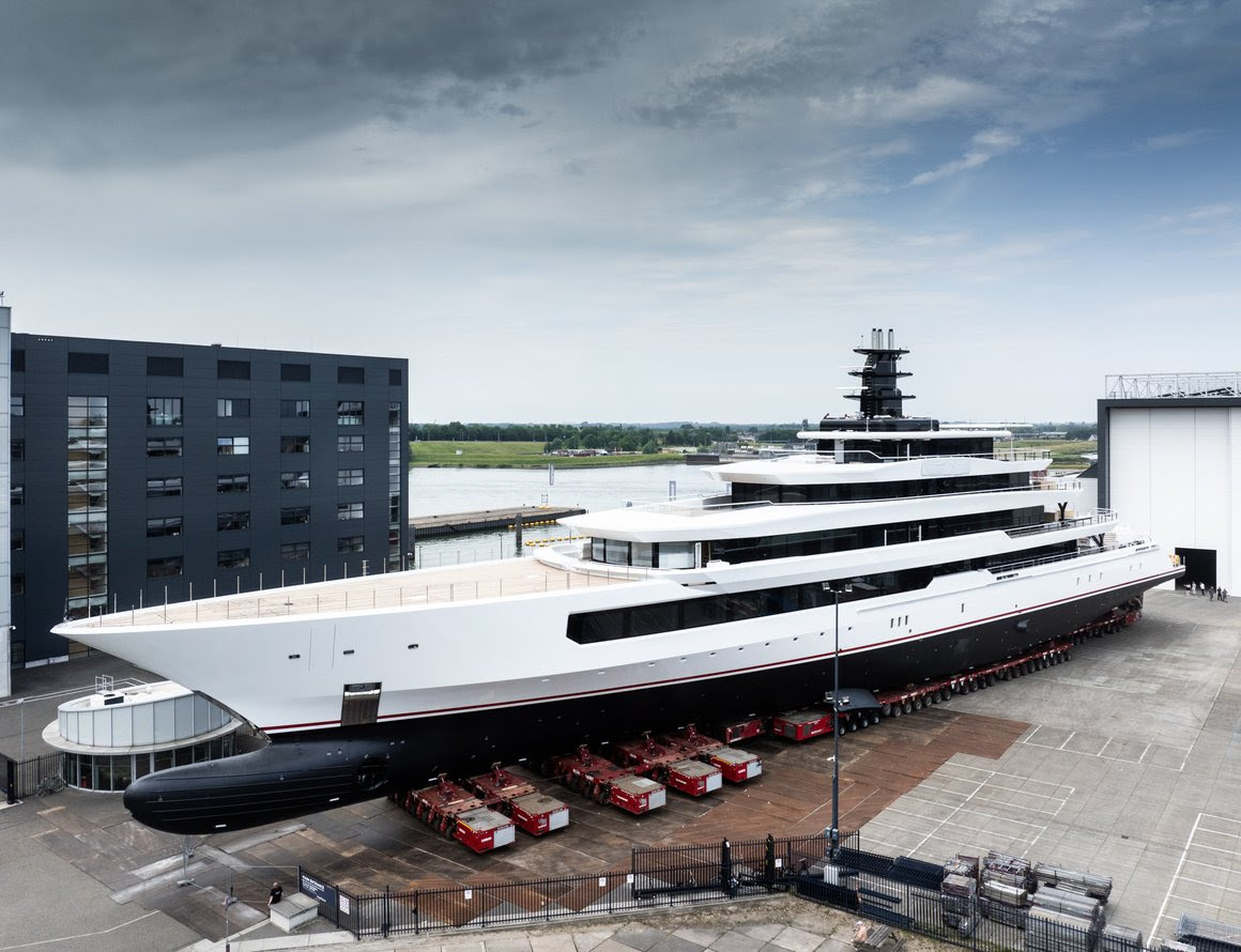 Oceanco Launches 111m Y726 Oceanco Launches 111m Y726