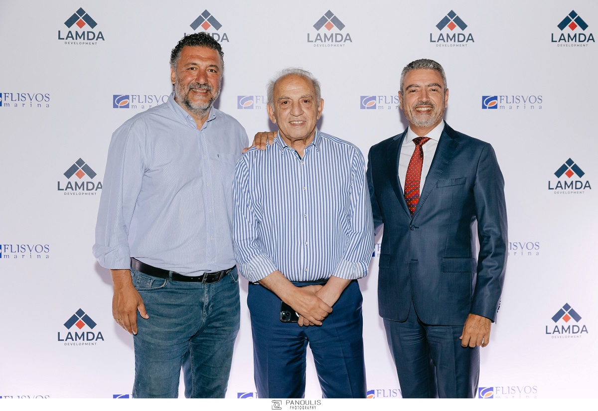 ΓΙΑΝΝΗΣ ΦΩΣΤΗΡΟΠΟΥΛΟΣ (ΔΗΜΑΡΧΟΣ ΠΑΛΑΙΟΥ
ΦΑΛΗΡΟΥ), ΔΙΟΝΥΣΗΣ ΧΑΤΖΗΔΑΚΗΣ (ΒΟΥΛΕΥΤΗΣ ΝΟΤΙΟΥ ΤΟΜΕΑ
ΑΘΗΝΩΝ), ΣΤΑΥΡΟΣ ΚΑΤΣΙΚΑΔΗΣ (MANAGING DIRECTOR LAMDA
MARINAS INVESTMENTS)