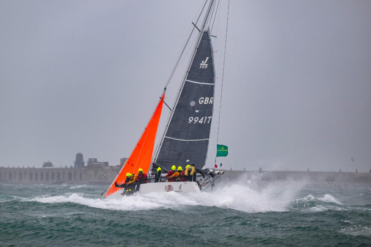 Dr Peter Rowe's Ju Kyu survives big breeze at the 2023 start © Kurt Arrigo