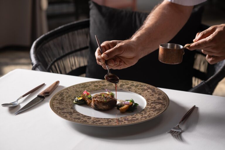 Selene υπό την υπογραφή του Έκτορα Μποτρίνι