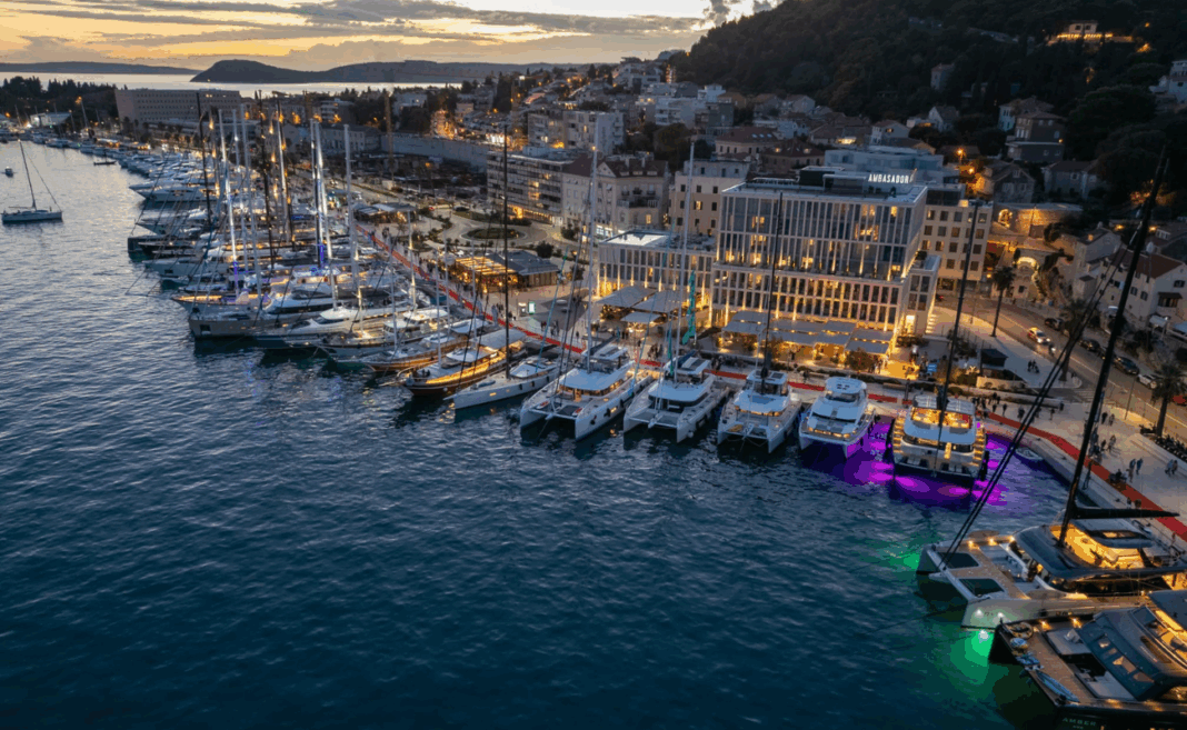 croya show (1) 2nd CROYA Yacht Charter Show