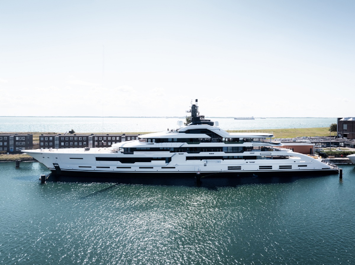 Amels Full Custom Project Tanzanite Launched damen yachting
