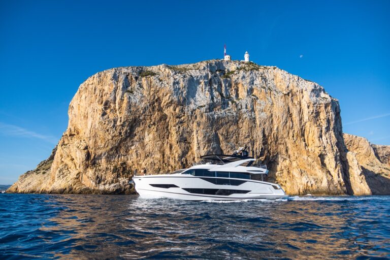 World Debut: Sunseeker’s Manhattan 56 takes centre stage at boot Düsseldorf 2026