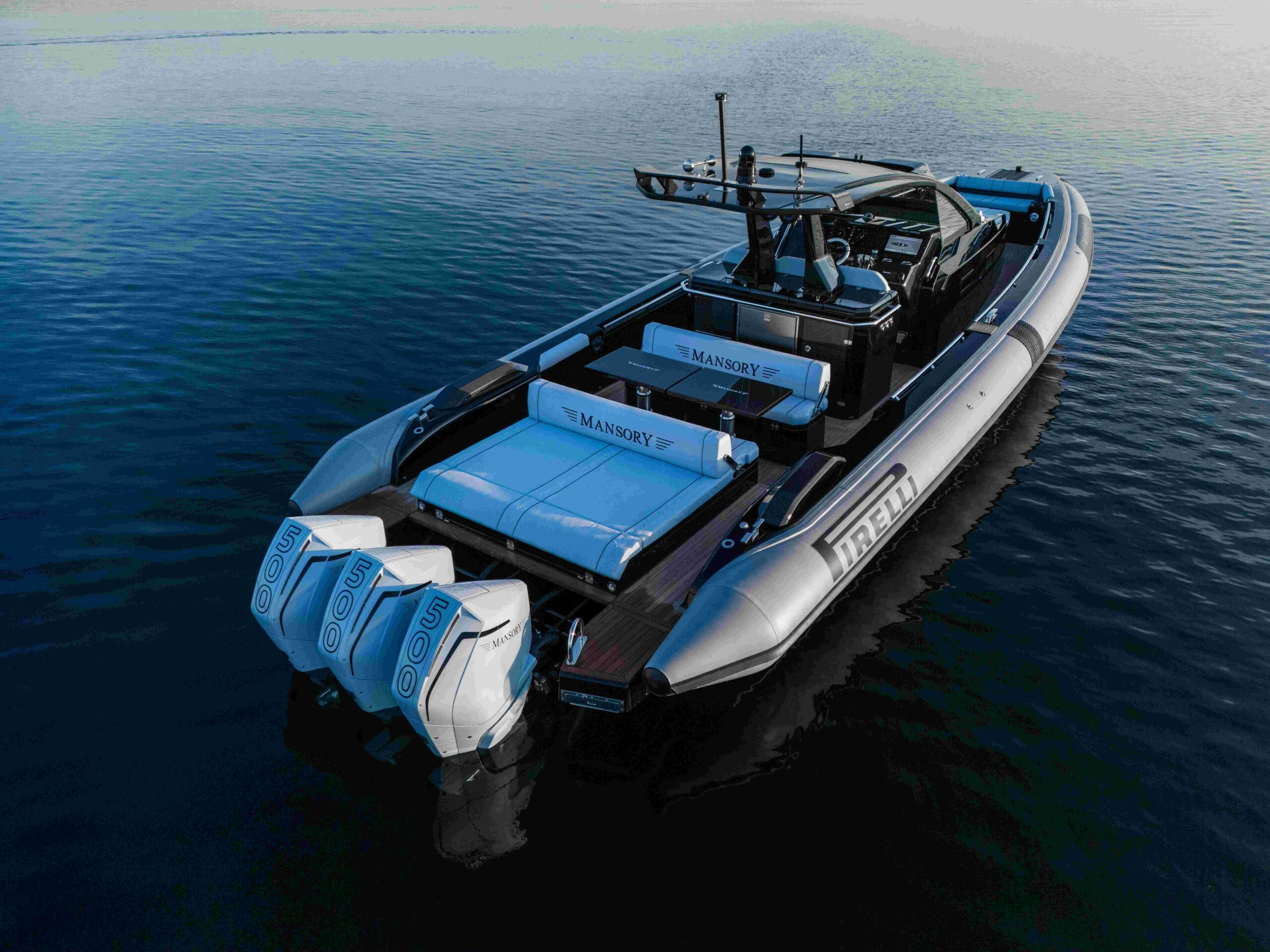 Pirelli 42 Mansory Special Edition protagonist at the Abu Dhabi Collectors’ Week organised by Sotheby’s