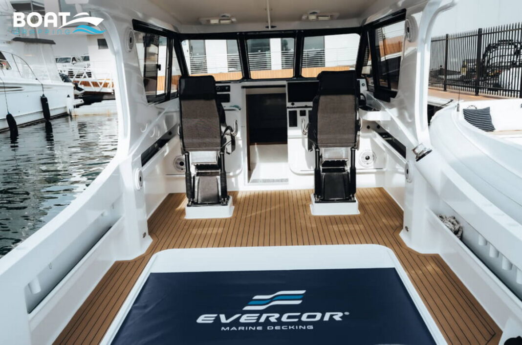 Evercor-Boatwrapping-onboard_01