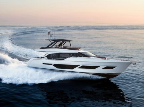 Ferretti Yachts 720: The updated model at Cannes and Genoa Boat Shows