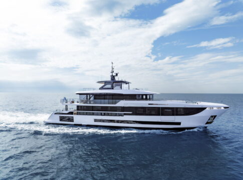 Mangusta arrives to Cannes with the Mangusta Oceano 39 and a worldwide premiere
