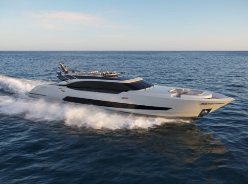 World premiere for the new Maiora M|30 at the Cannes Yachting Festival