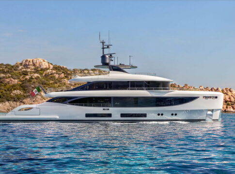 BENETTI unveils the OASIS 36M at Cannes Yachting Festival