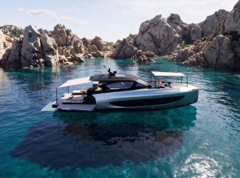 Icona debuts automotive inspired ICONA 70 Yacht