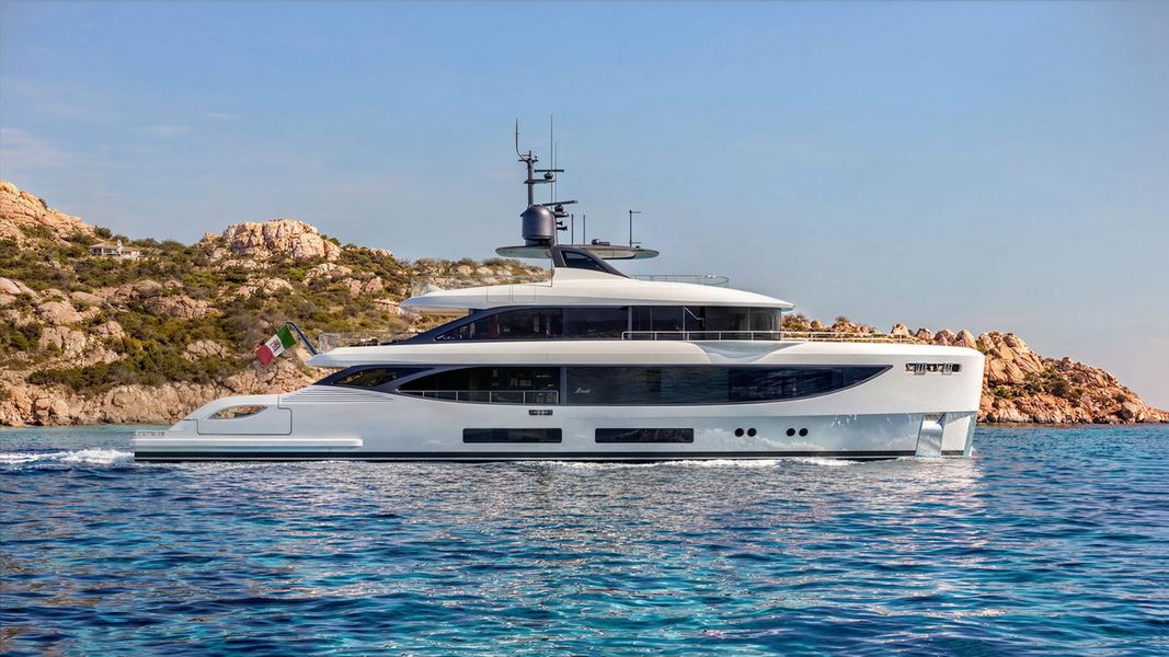 Benetti_Oasis 36M_Exterior_1_01