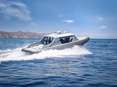 Beyond Boundaries: On Board the STS Yachting APX Artemis 9M
