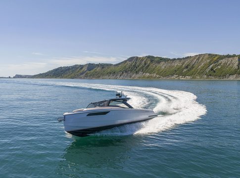 Santasevera 42: Sporty elegance, designed for life on the water